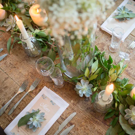 Décoration mariage Greenery et bougies