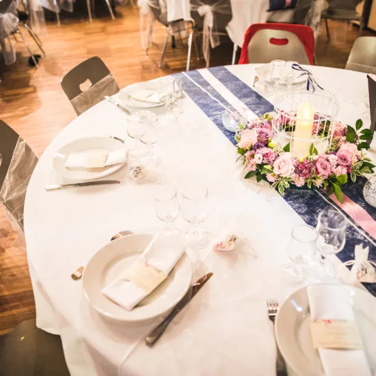 Mariage bleu navy et rose