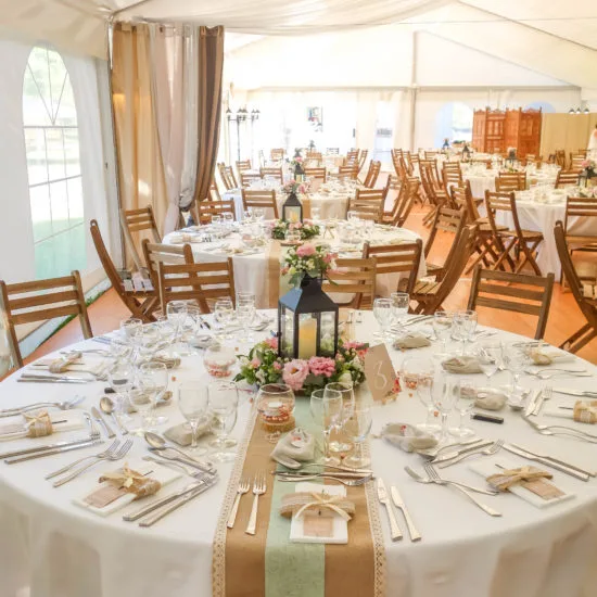 Mariage lanternes fleuries